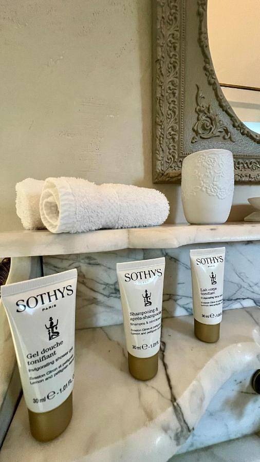 Location de vacances pour 2 personnes, avec piscine ainsi que jardin et vue à Martel - 3