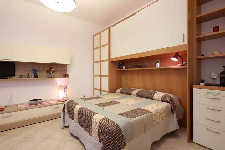 Appartamento intero, GuestHost - Apt vicino al Centro Storico con Posto Auto! in Taormina, Provincia di Messina