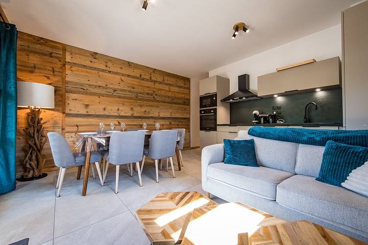 Ganze Ferienwohnung, Luxury Apartment with South-Facing Balcony - Sleeps 6 in Saint-Sorlin-d'Arves, Region Saint-Jean-de-Maurienne