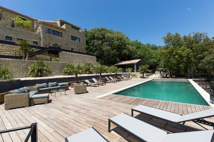 Hôtel pour 2 personnes, avec jardin ainsi que piscine et vue