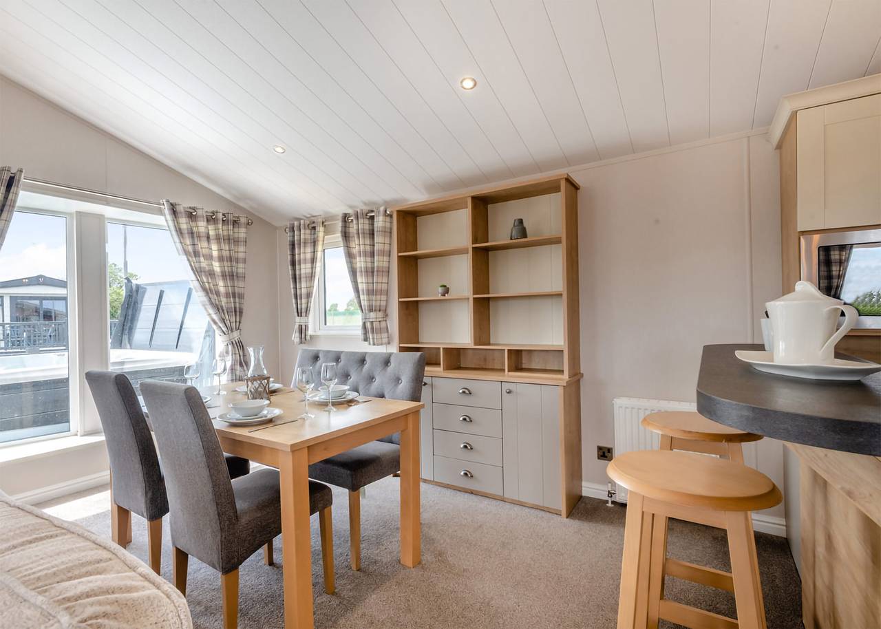 Deluxe Lodge with parking, ensuite & decking in California (Great Yarmouth), Great Yarmouth