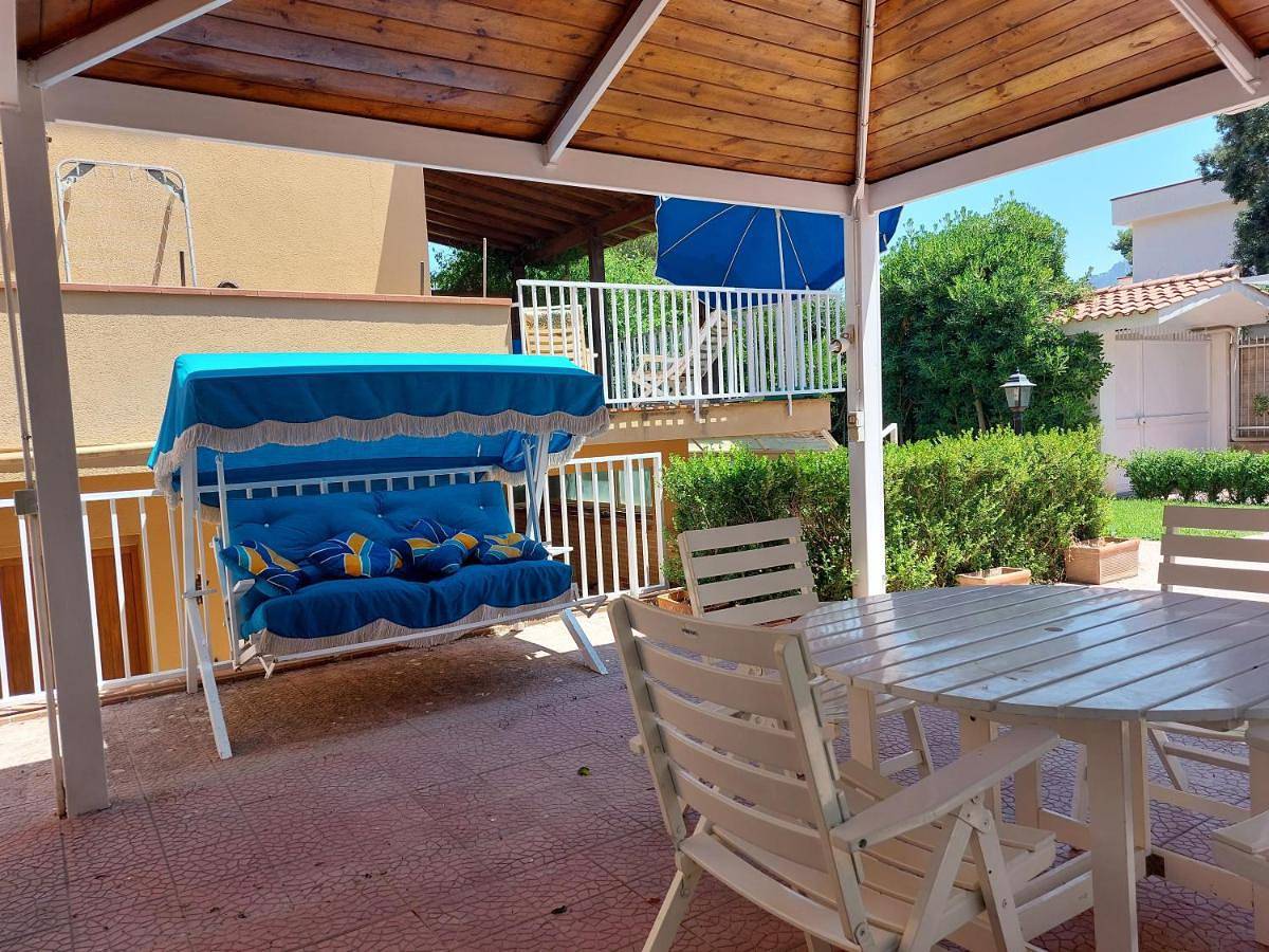 Double Room with Private Bathroom in Mondello, Palermo