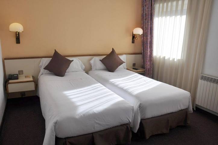 Hôtel pour 2 personnes, avec jacuzzi ainsi que terrasse et sauna à Andorre-la-Vieille - 2