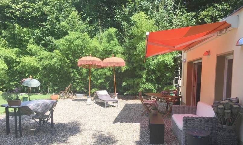 Vakantiewoning voor 2 personen, with Terras and Tuin as well as Uitzicht in Krefeld