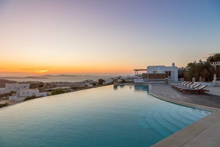 Villa per 18 persone, con vista oceano e piscina nonché giardino a Mykonos