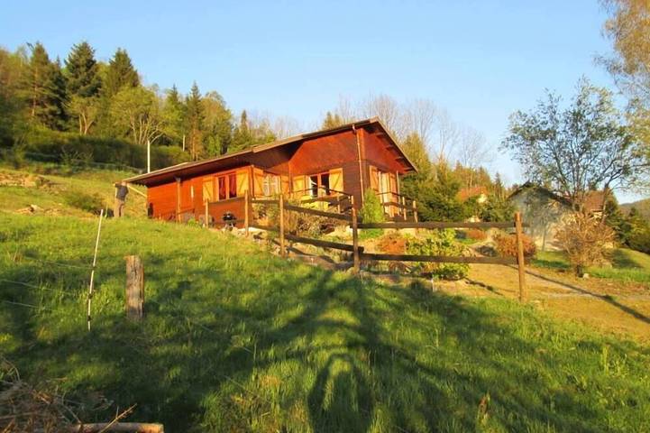 Chaleureux chalet champêtre à 15min de Gérardmer (fibre, TV internationale) in Plainfaing, Parc naturel régional des Ballons des Vosges