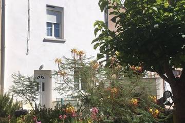 Gîte pour 4 personnes, avec terrasse à Vernajoul