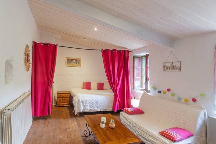 Casa Vacanze 'Cœur Ardèche' con Vista Montagna e Giardino Privato in Beaumont (Ardèche), Parc naturel régional des Monts d'Ardèche