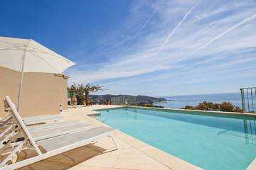 Gîte pour 10 personnes, avec piscine, adapté aux familles dans Plage Des Elephants