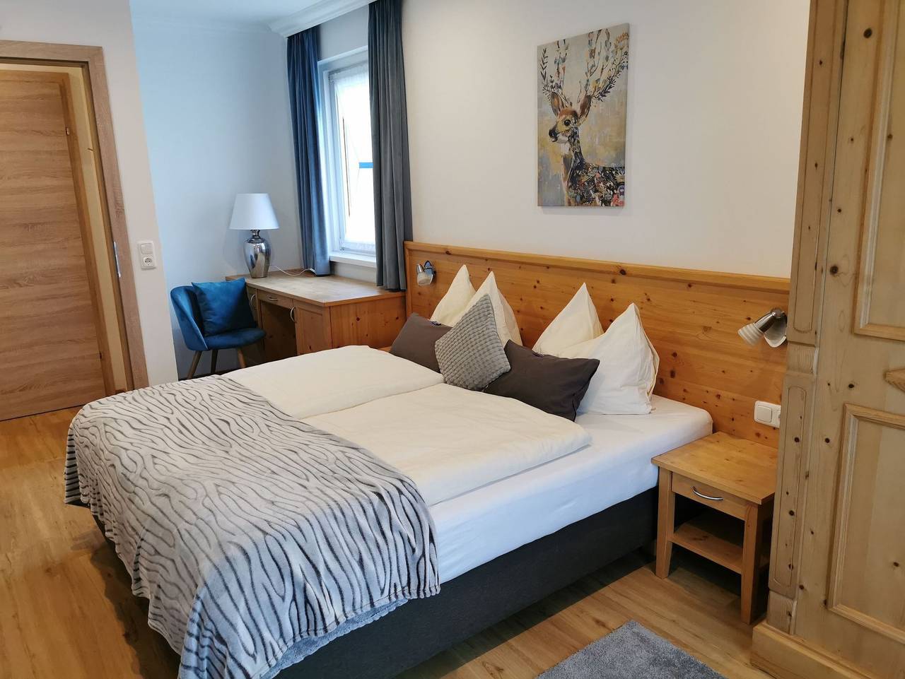 Ganze Ferienwohnung, Apartmenthaus Waldhorn - Fewo - Apartment für 2 Personen 42m² mit Balkon - Ii in Sankt Wolfgang im Salzkammergut, Salzkammergut