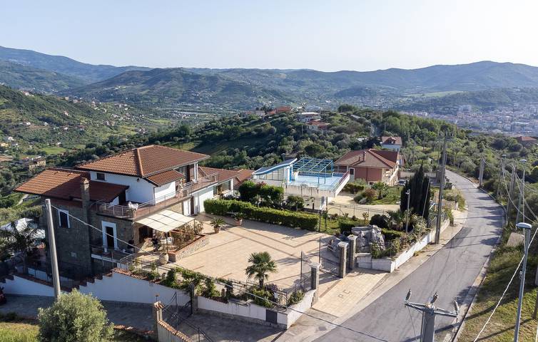Apartamento con terraza y playa cerca in Agropoli, Cilento Coast
