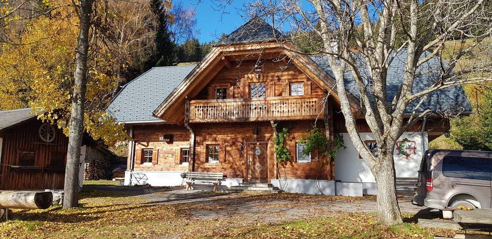 Ferienhaus für 6 Personen, mit Balkon und Terrasse sowie Garten und Sauna