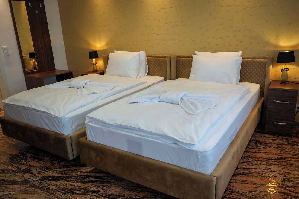 Ganze Wohnung, Business & Messe Apartment • Monteure • 3 Zimmer • Küche • Terrasse • No1 in Berenbostel, Garbsen