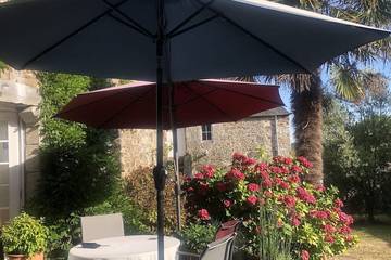 Location de vacances pour 7 personnes, avec jardin et terrasse à Heugueville-sur-Sienne