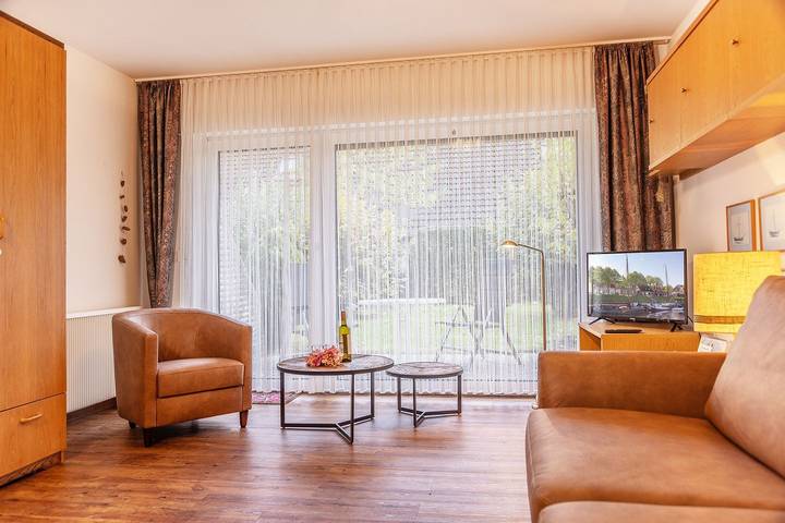 Ferienwohnung für 2 Personen, mit Terrasse in Wittmund - 4