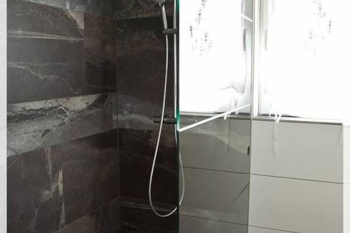 Ganze Wohnung, Kräuterstube | Helle Wohnung (40qm) mit großem Balkon im 1. Og in Bad Staffelstein, Oberes Maintal - Coburger Land