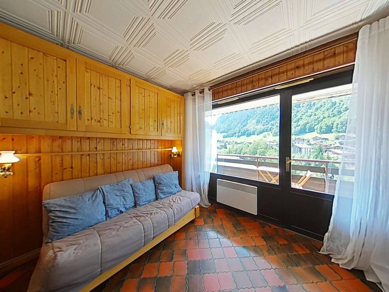 Apartamento entero, Estudio en Grand Bornand, 4 personas, al pie de pistas, balcón con vistas in Chinaillon, Le Grand-Bornand