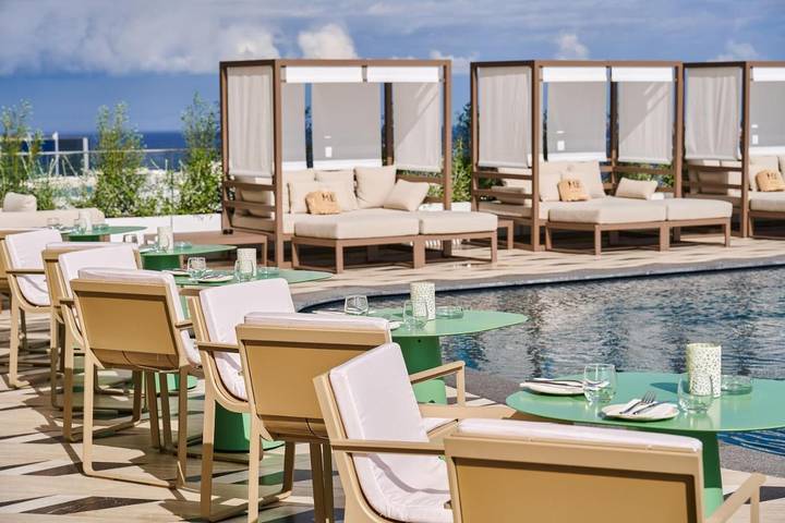 Hôtel pour 4 personnes, avec piscine ainsi que terrasse et sauna, animaux acceptés