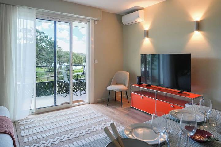 Gîte pour 4 personnes, avec piscine dans Plage de l'Ocean