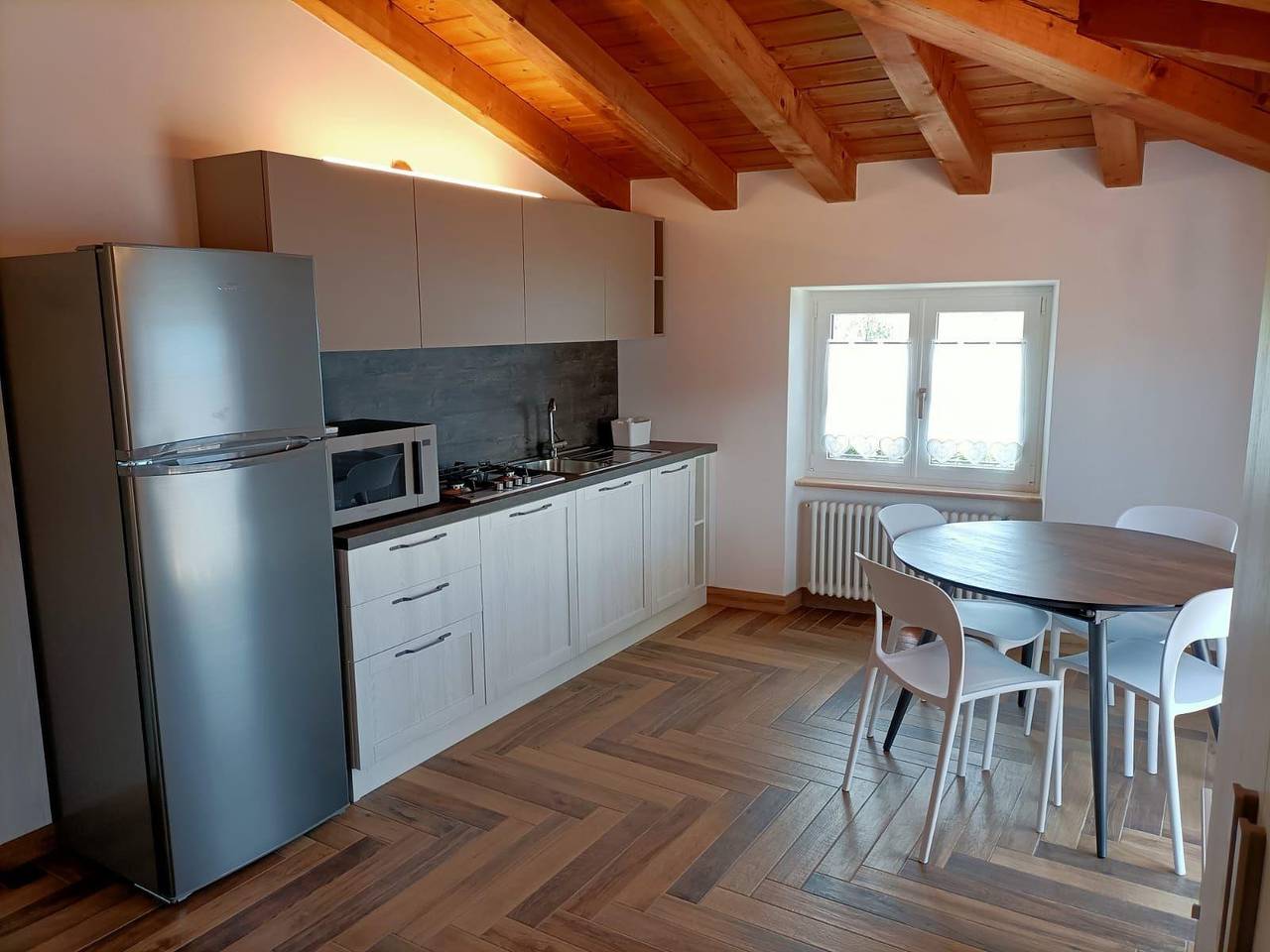 Appartement de vacances entier, Appartement d'une pièce Pozzo in Brenzone, Montagnes autour du lac de Garde