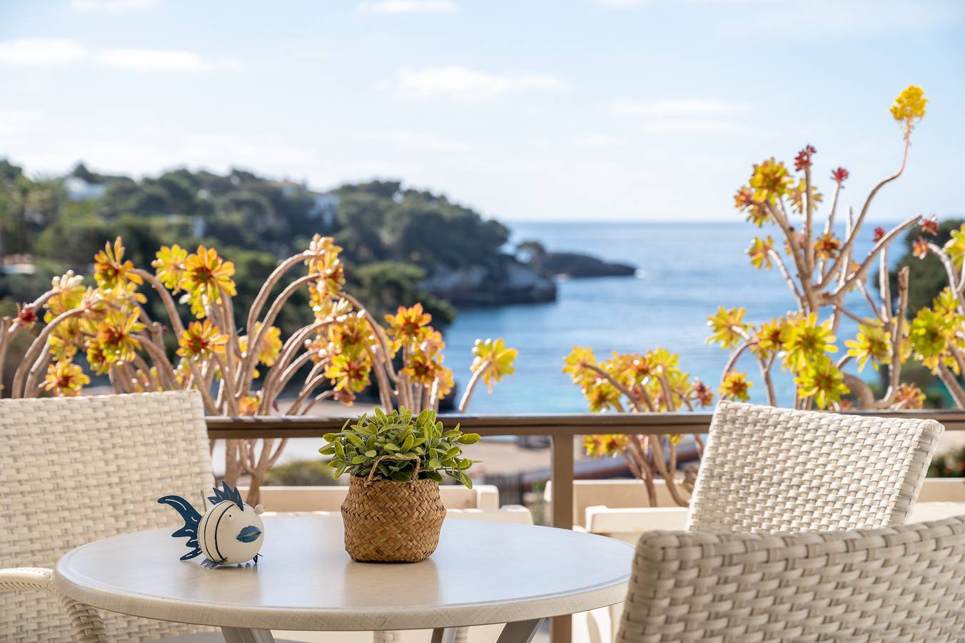 Entire apartment, "Caballito De Mar" with Sea Views, Wi-Fi, and Air Conditioning (Tourist Tax Included) in Cala Serena, Felanitx