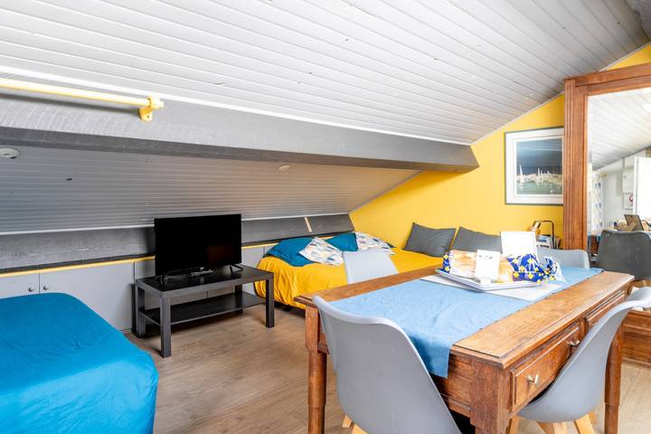 Ganzes Studio, Studio „Les Gîtes Du Robelier – Le Nid“ mit Gemeinschaftsgarten, Balkon und Wlan in Bouaye, Nantes und Umgebung