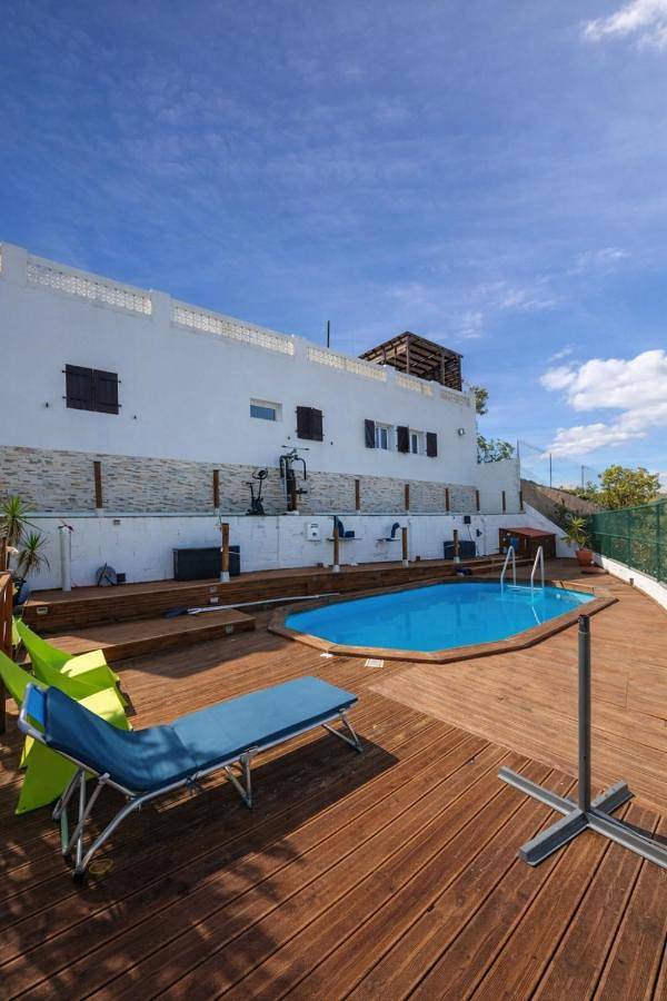 Location de vacances pour 12 personnes, avec Terrasse ainsi que Piscine et Vue dans Odeleite