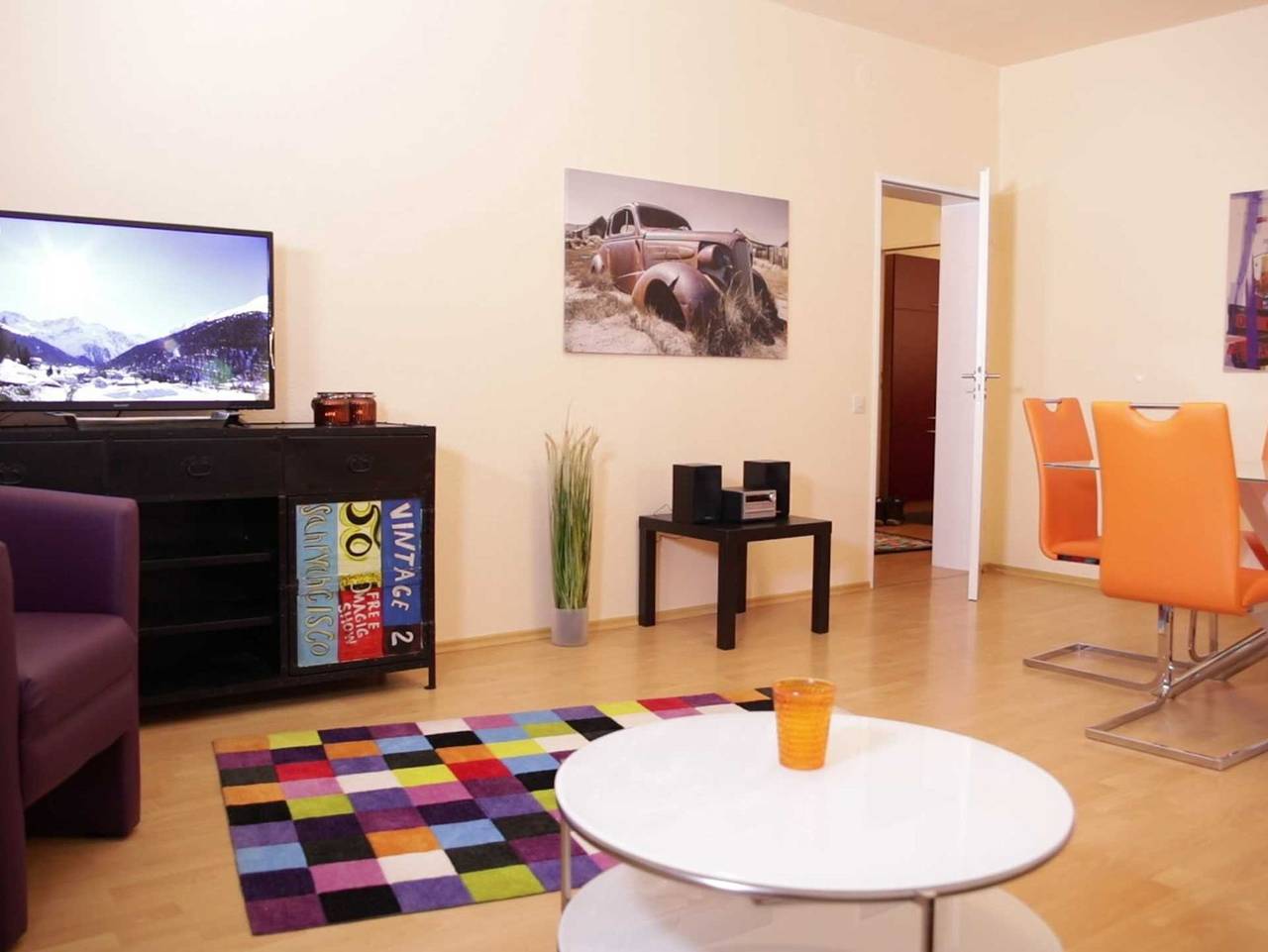Ganze Ferienwohnung, Art City-Studio Kassel 7 in Niestetal, Hessisches Bergland