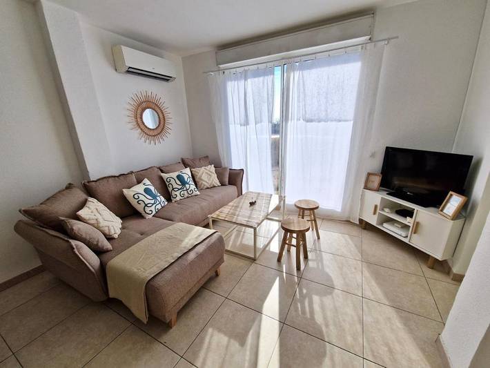 Gîte pour 5 personnes, avec vue sur le lac ainsi que terrasse et vue dans La Capte - 4