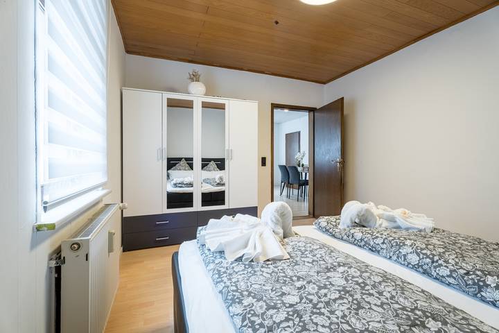 Hel lejlighed, Apartment 'Evin's' with Wi-Fi near Europa-Park and Strasbourg in Kehl, Central Black Forest