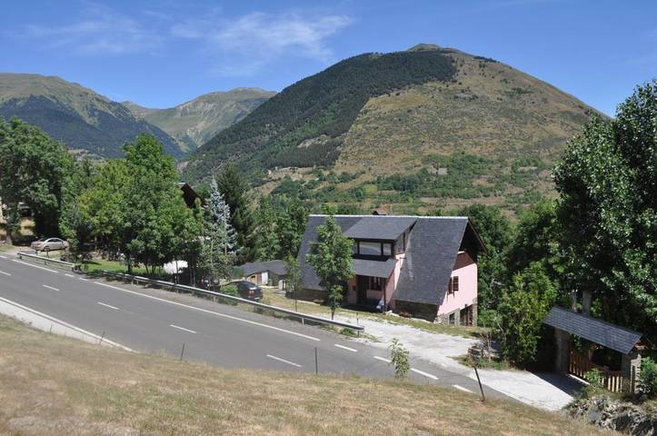 Location de vacances pour 4 personnes, avec vue et jardin dans Vielha - 2
