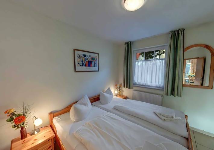 Ganze Ferienwohnung, Villa zur Sonneninsel, App. 02 in Drei Kaiserbäder, Heringsdorf