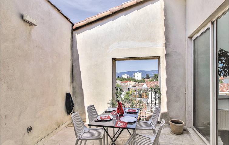Gîte pour 6 personnes, avec sauna et terrasse à Montélimar - 3