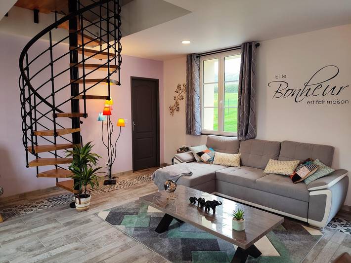 Gîte pour 4 personnes, avec jardin dans Bazinval