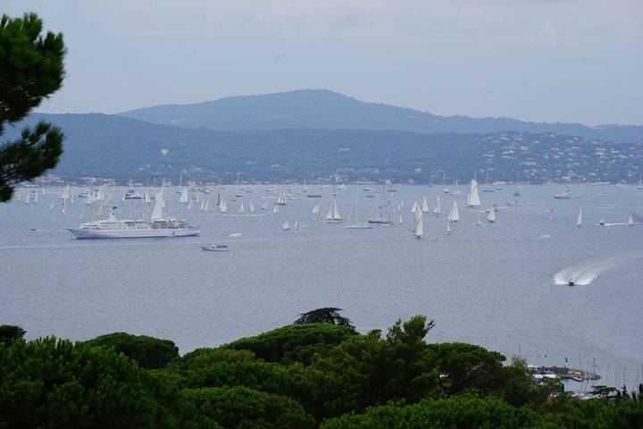 Villa pour 6 personnes, avec vue ainsi que piscine et jardin à Sainte-Maxime - 2