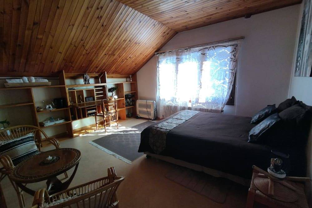 Your Nomadic Room: Africa in Marthod, Albertville region