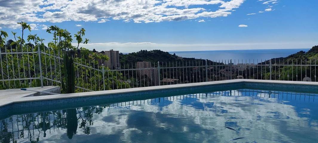 Location de vacances pour 12 personnes, avec balcon ainsi que vue et piscine à Gorbio - 2