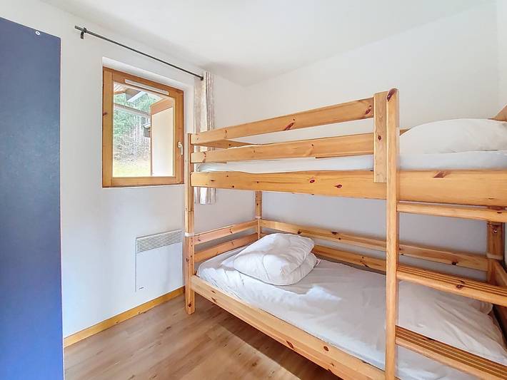 Appartement entier, Ourson 57/58 - 8 personnes - Balcon vue sur les pistes - Saint Jean D'Aulps station - Proche Morzine in Saint-Jean-d'Aulps, Les Portes du Soleil