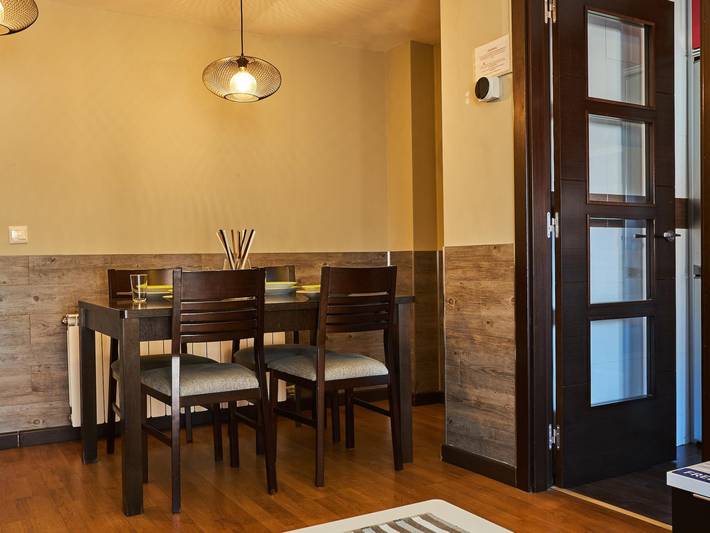 Apartamento vacacional entero, Winahost apartamento Soterraña Iii in Ávila, Provincia de Ávila
