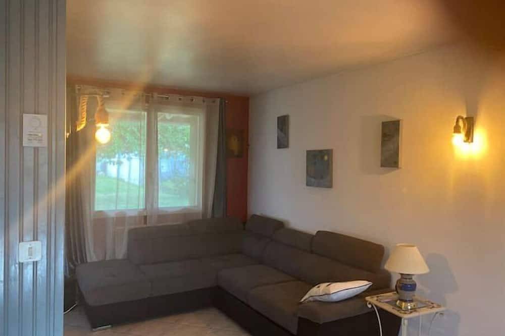 A 7 Minutes de la Plage Maison Avec Parking et Véranda, Idéale Pour les Familles in Saint-Laurent-de-la-Prée, Rochefort und Umgebung