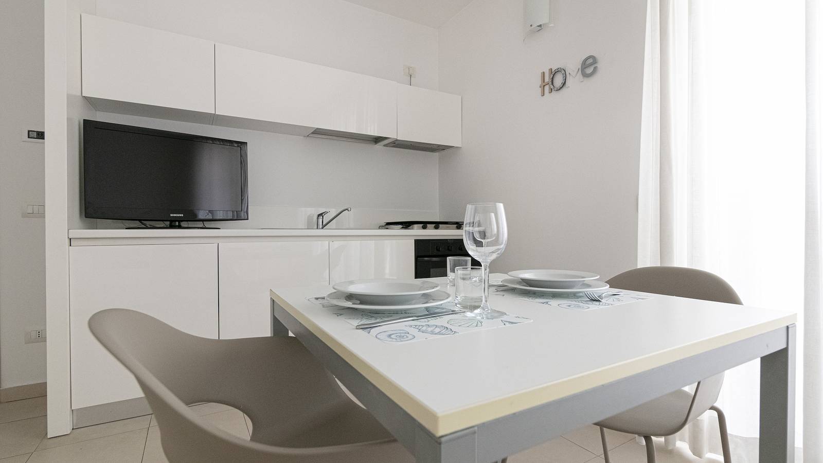 Ganze Wohnung, Ferienwohnung für 4 Personen mit Whirlpool in Marina Di Vasto, San Salvo Marina