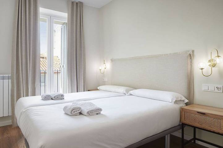 Entire apartment, Garibai - The Rentals Collection in Kontxa hondartza - Playa de la Concha (San Sebastian), San Sebastian