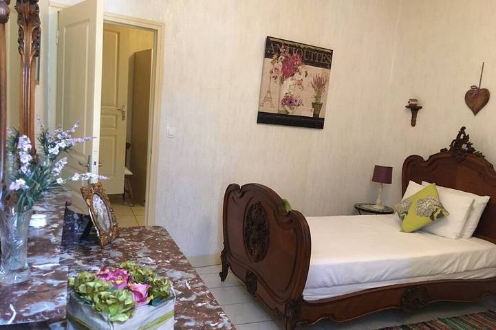 Marguerita House se encuentra en el centro de Bessan, a 12 minutos de la playa. in Bessan, Costa mediterránea (Francia)