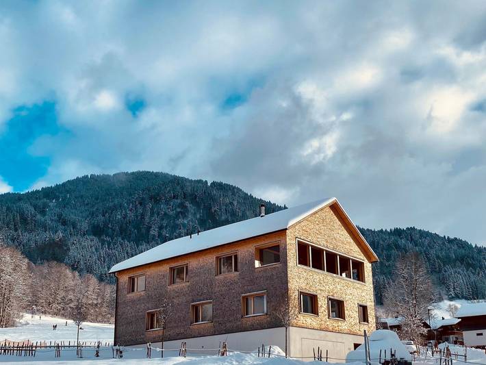 Ferienwohnung für 6 Personen, mit Balkon und Garten, kinderfreundlich