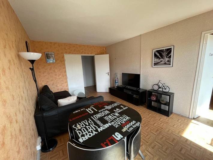 Gîte pour 8 personnes, avec balcon à Massy - 3