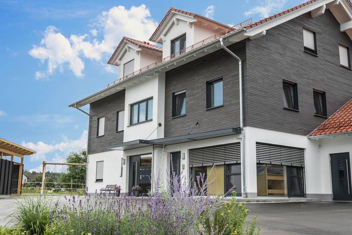 Ferienwohnung für 4 Personen, mit Balkon und Garten