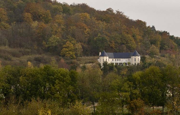 Chambre d’hôte pour 2 personnes, avec Balcon et Terrasse ainsi que Jacuzzi et Jardin