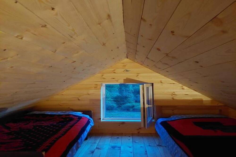Charming bed & breakfast with Wifi in scenic Savnik Municipality in Montenegro