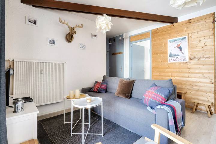 Gîte pour 5 personnes, avec Terrasse ainsi que Piscine et Vue dans La Mongie - 2