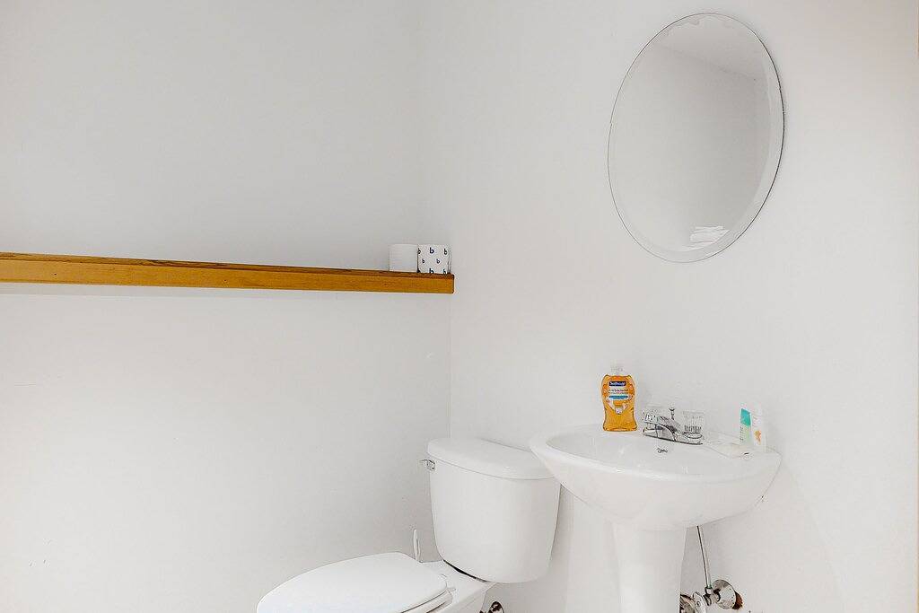 Dog-friendly home with Mt. Washington view, firepit, Wifi, & deck in Jackson (NH), Mount Washington